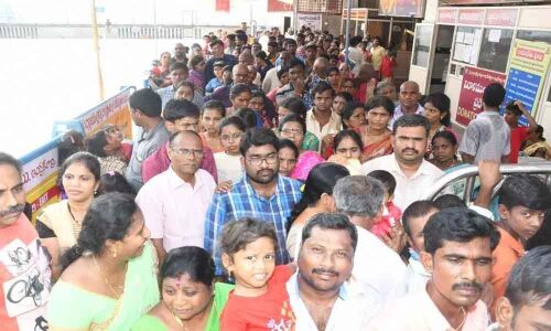 Heavy rush at Durga temple