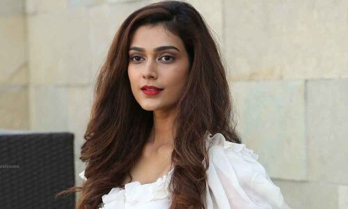 Akanksha back in Tollywood