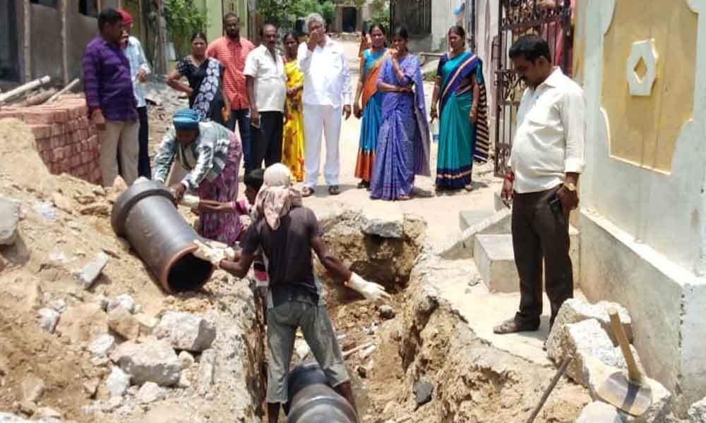 Corporator Janaki Rama Raju : Underground Drainage works inspected