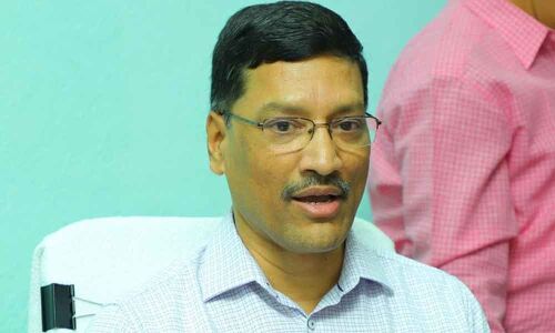 APSRTC leaders meet MD over strike