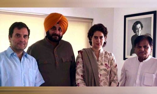 Sidhu vs Amarinder: Cornered Punjab minister meets Rahul, apprises him of situation
