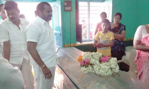 Mahbubnagar: Minister condoles death of TRS senior leaders mother