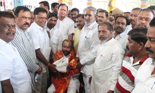 Kishan Reddy performs special pooja in Amberpet