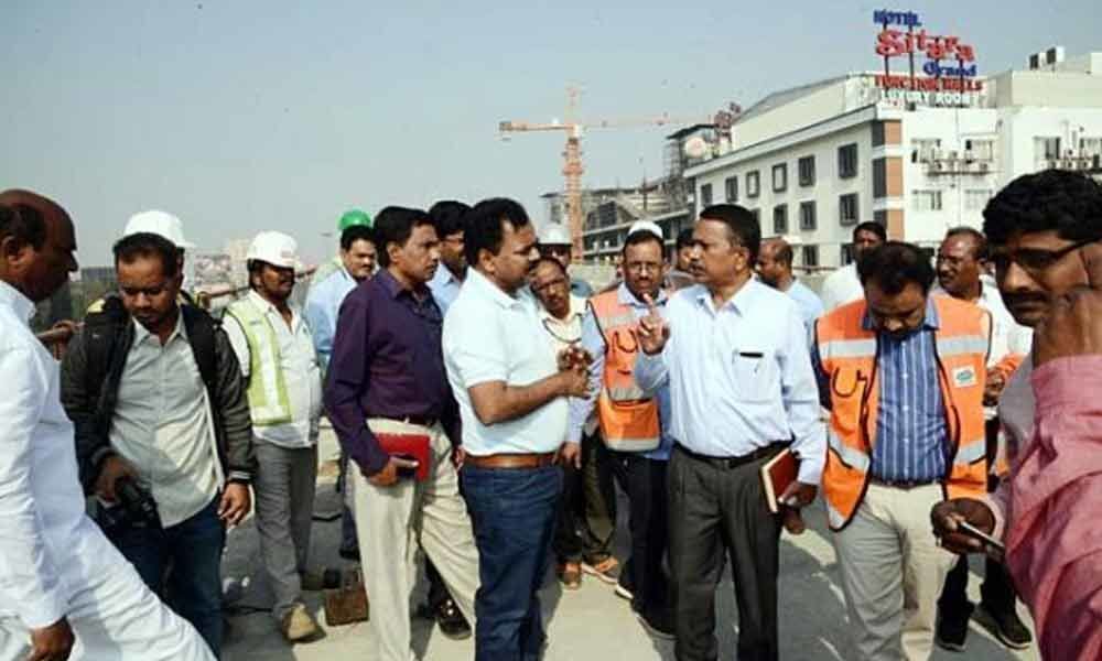 GHMC Commissioner conducted sudden inspection on Sanitory programmes in the city
