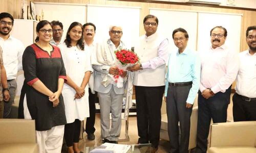 EFLU VC felicitates AP state AJ Sriram