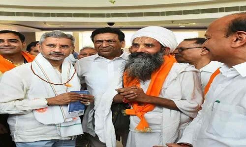 First batch of Kailash Mansarovar Yatra begins holy climb