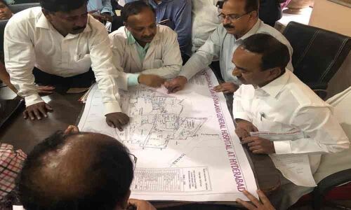 Eatala springs surprise visit to State-run hospitals in city