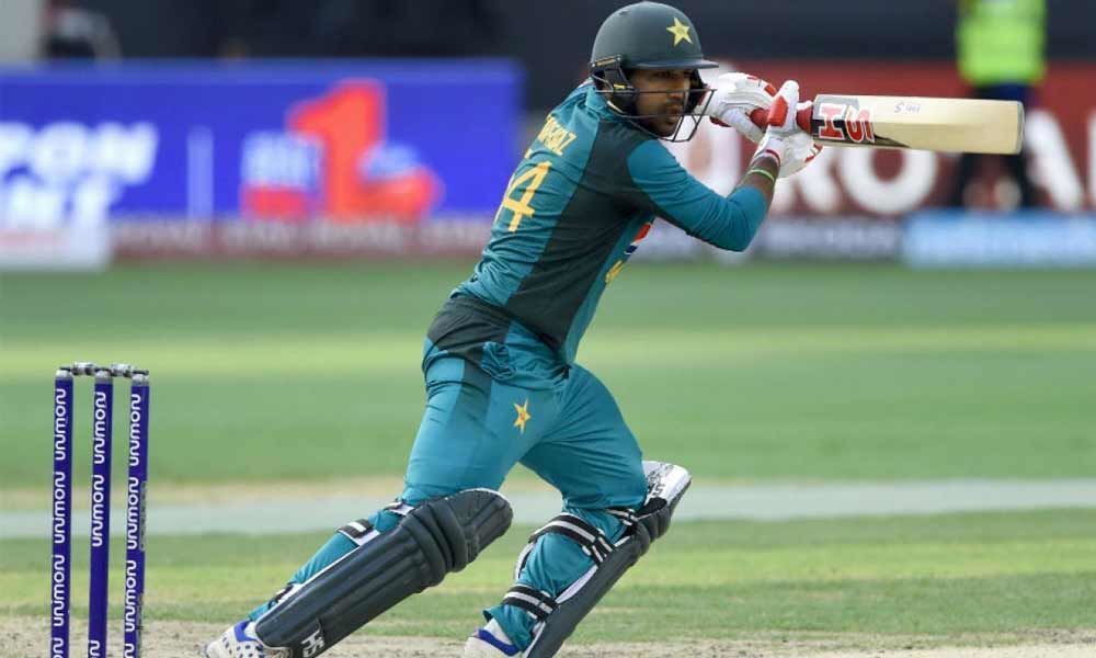 Unlike Indians, Pakistani fans wont boo Smith: Sarfaraz