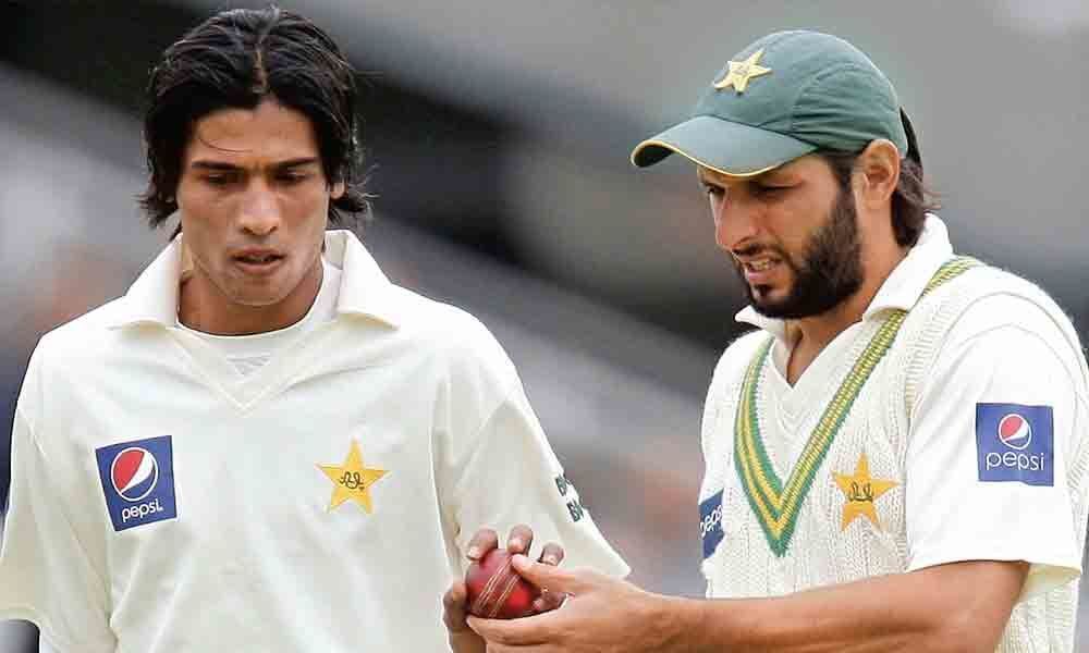 Amir spilled the beans after he got slapped by Afridi: Razzaq
