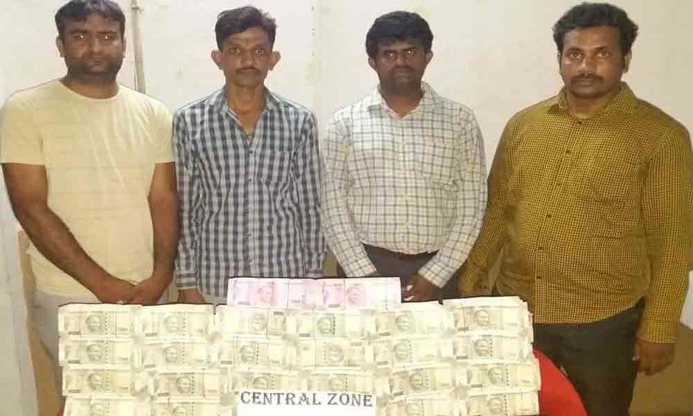 1.02 crore hawala money seized; 4 held