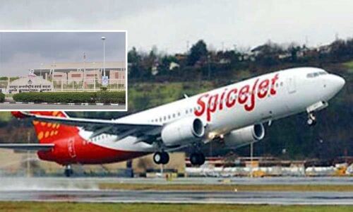 Phew! Tragedy averted, SpiceJet Flight makes an emergency landing