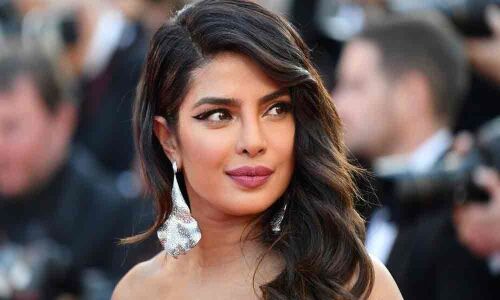 Unicef  to honour Priyanka with humanitarian award