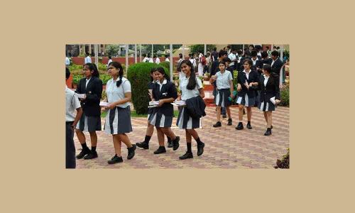 Gona Reddy demands action against pvt schools in Nalgonda