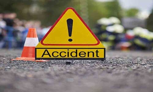 Car runs over girl in Munagala