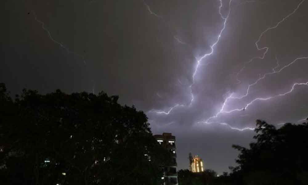 17 killed in storms, rain in UP