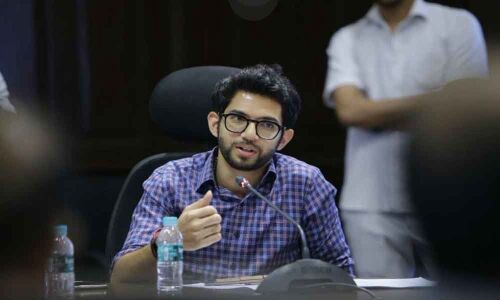 Aaditya Thackeray meets Maharashtra CM Fadnavis to discuss SSC results