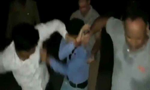 4 railway policemen booked for thrashing journalist in UP