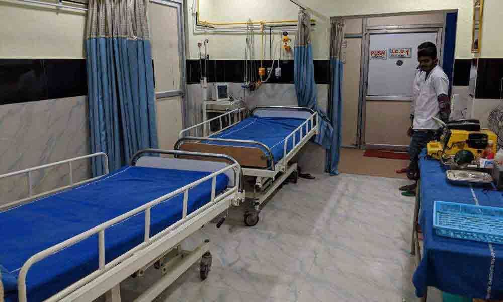 Khammam: Hospital staff stage stir seeking withdrawal of termination orders of contract doctor
