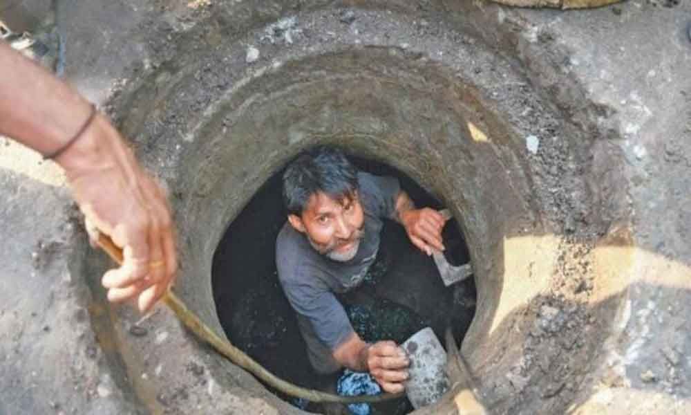 Seven died while killing hotol sewer in Vadodara
