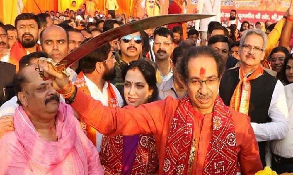 Uddhav Thackeray reaches Ayodhya, to offer prayers along with party MPs