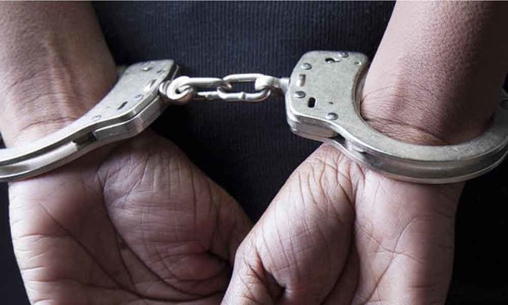 Gold smuggling racket busted, seven arrested