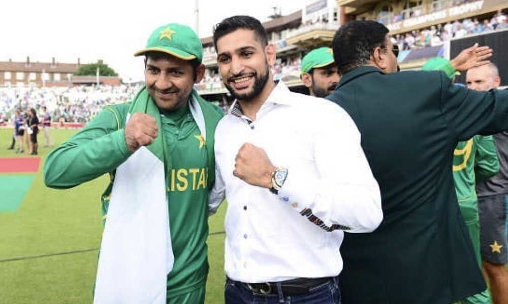 I can help: Boxing star Amir Khans offer to Pak cricket team
