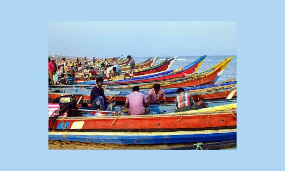 Fishermen likely to get relief for ban period  in Kakinada