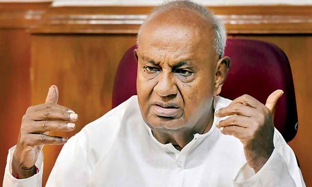 JD(S) chief Deve Gowda doesnt rule out midterm polls in Karnataka