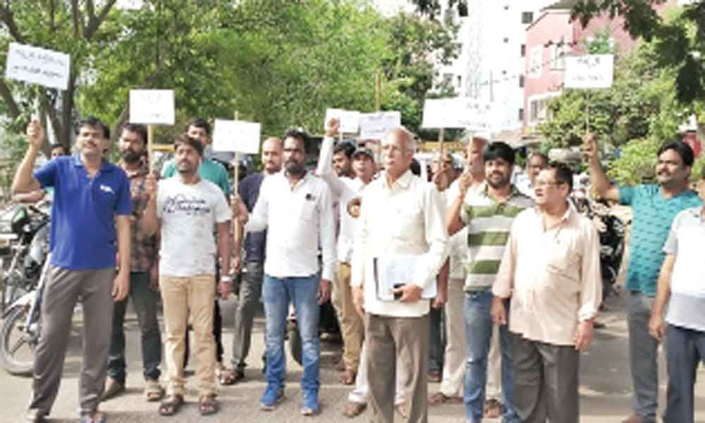 HMWSSB apathy sparks protests in colonies