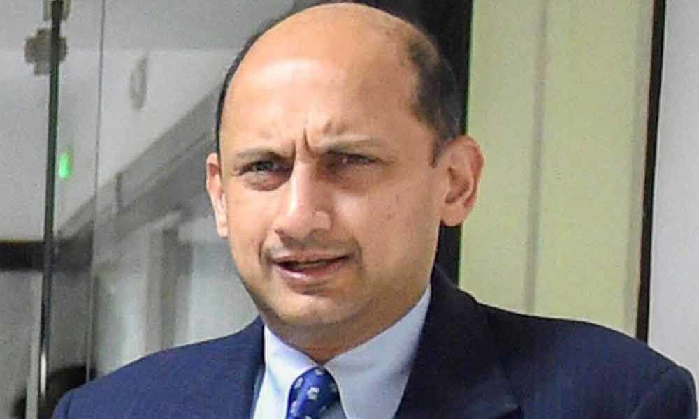 Deputy Governer Viral Acharya quits