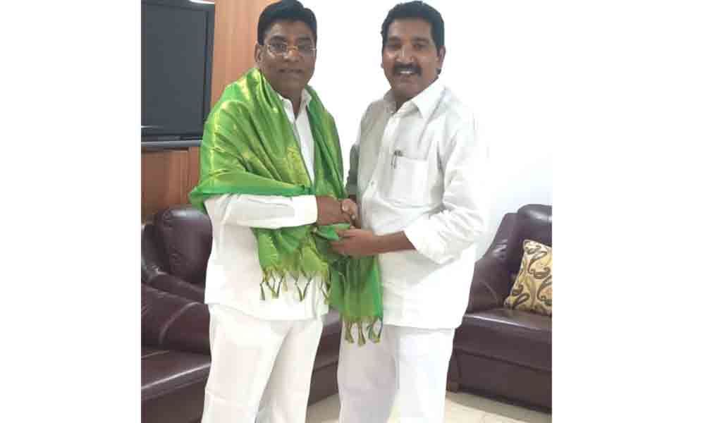 TRS leader  Bommera Ram Murthy meets  Nama Nageswara Rao in Khammam