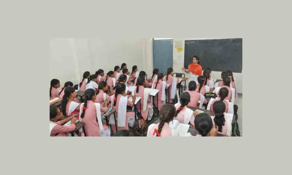 Himachal contemplates dress code for government school teachers