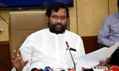 Centre sets 1-year deadline for PDS card