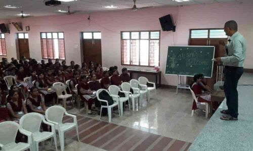 Plenty of opportunities for statistics students: Economist P Naresh Kumar