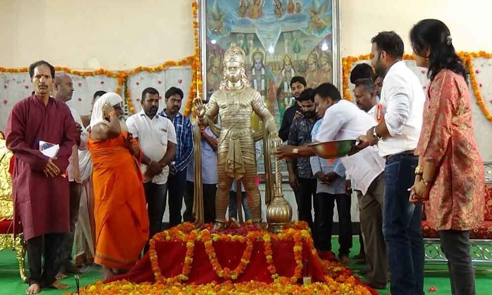 Miniature of Hanuman idol unveiled