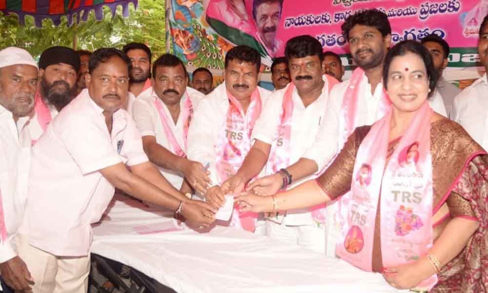 TRS govt implementing several welfare schemes, says Talasani