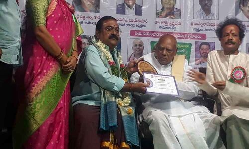 Phani Sharma receives PV Narasimha Rao Prathiba award