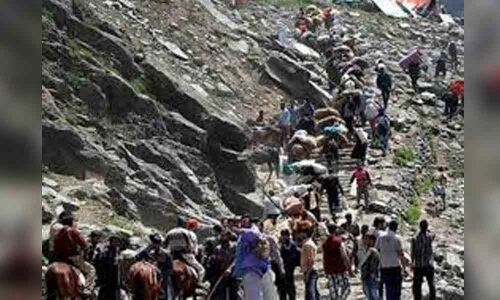 First batch of pilgrims leaves for Amarnath