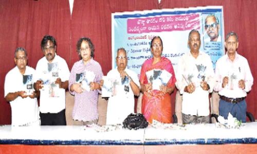 Books penned by Bojja Tarakam  released