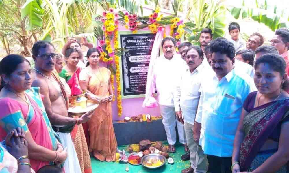 Sandra lays foundation for devpt works in Sathupally