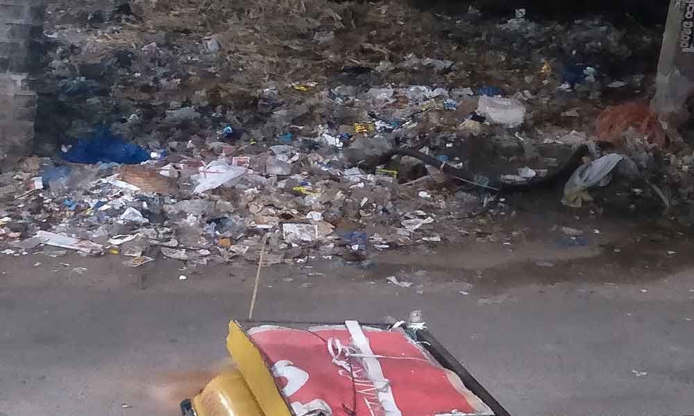 Open area at metro station turns into dump yard
