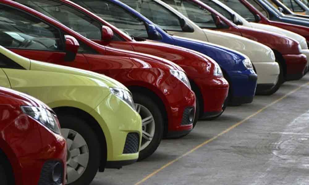 Car sales continue losing streak