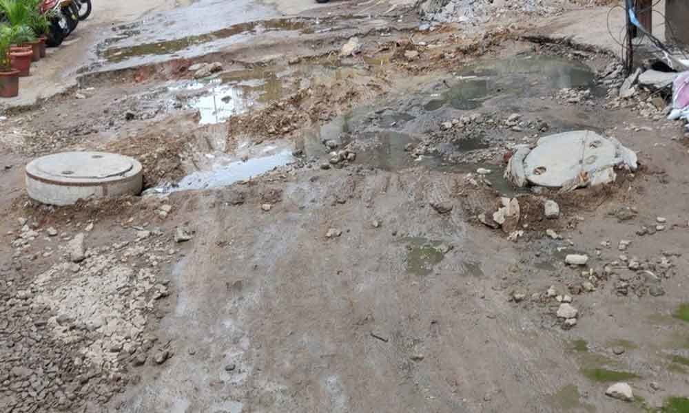 Bad roads cause inconvenience to residents