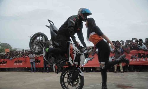 Spectacular stunt show leaves youth awestruck in Wanaparthy