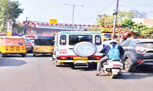Traffic jams galore at RK Puram flyover