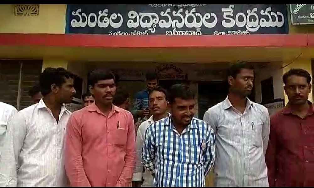 Vidya volunteers stage protest over salary dues