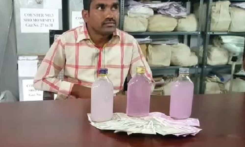 Excise employee arrested for graft
