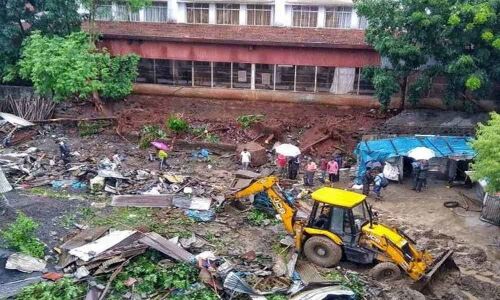 Six labourers killed after wall collapses in Pune
