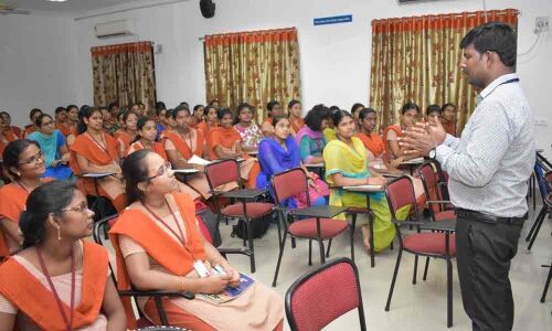 Workshop on IOT concludes Siddhartha Mahila Kalasala