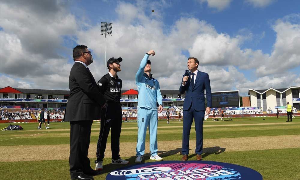 England win toss, elect to bat against NZ